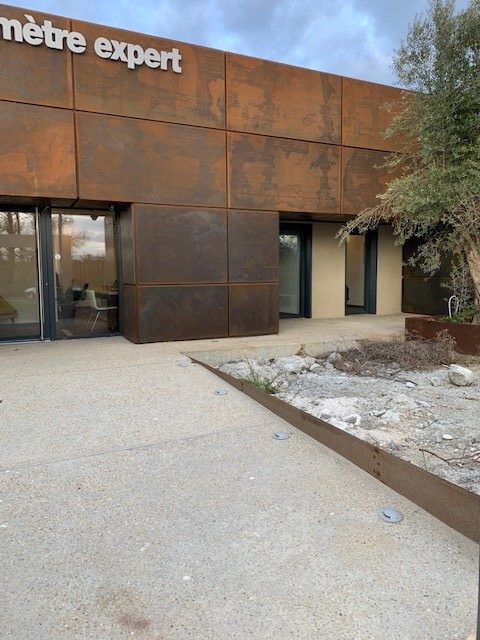 Façade en Corten - EVS ETS Pujol